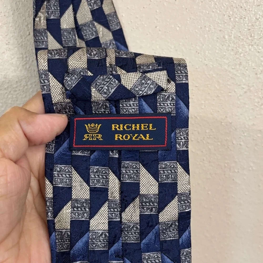RICHEL ROYAL Stylish Blue and Gray Geometric Men's Tie